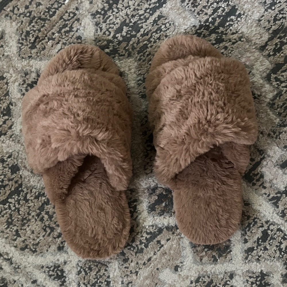 Aerie Plush Brown Slippers